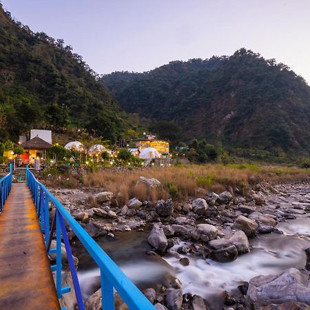 goSTOPS Dehradun Maldevta Buitenkant foto